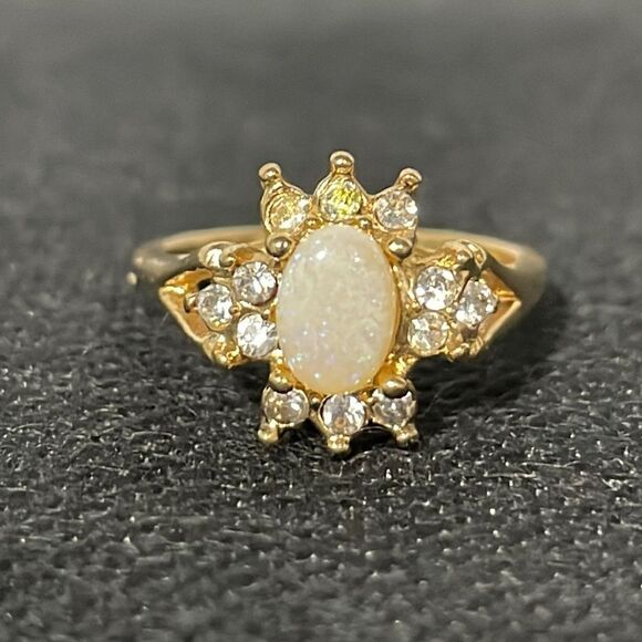Opal gem ring   - Picture 1 of 6